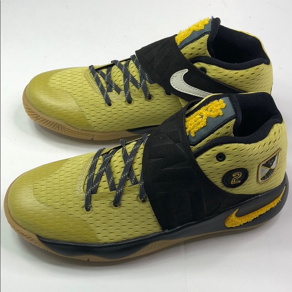 Brand New... KYRIE 2 AS (GS) - Size 6.5M and 8W - Picture 2 of 6